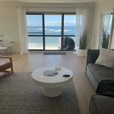 Beachfront Penthouse At The Entrance Exterior photo